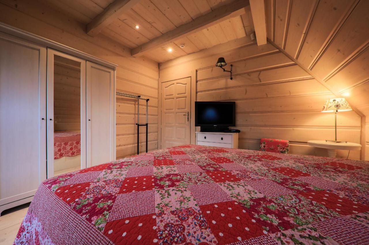 Kwiat Sniegu Deluxe Kolo Gubalowki Nowe Bystre Extérieur photo