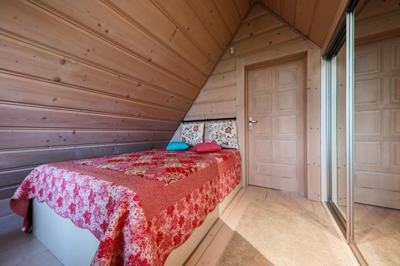 Kwiat Sniegu Deluxe Kolo Gubalowki Nowe Bystre Extérieur photo
