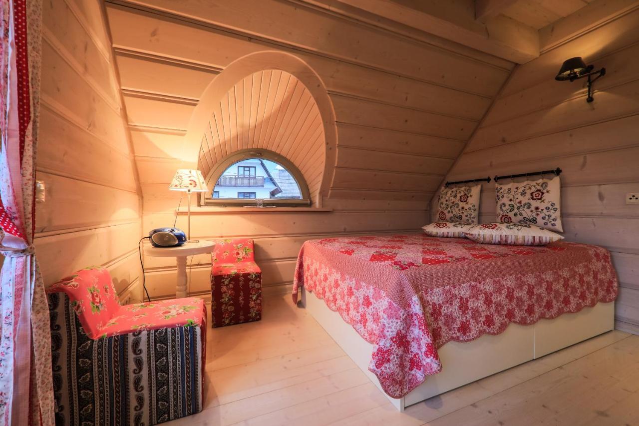 Kwiat Sniegu Deluxe Kolo Gubalowki Nowe Bystre Extérieur photo