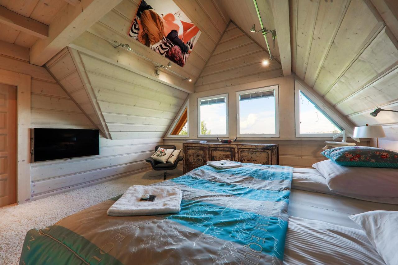 Kwiat Sniegu Deluxe Kolo Gubalowki Nowe Bystre Extérieur photo